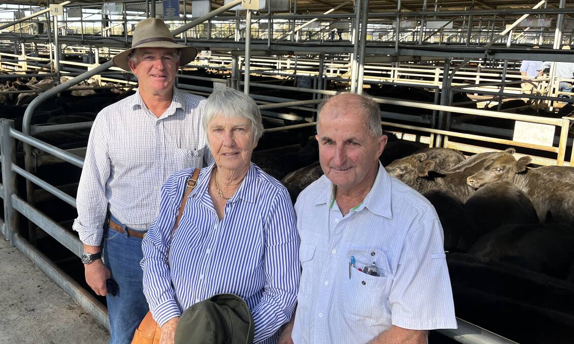VOLUME VENDORS: Shaun Beasley, Emu Park, Lindenow South, and Robyn and Mack Stagg, Tambo Crossing, were volume vendors at Bairnsdale on Friday.