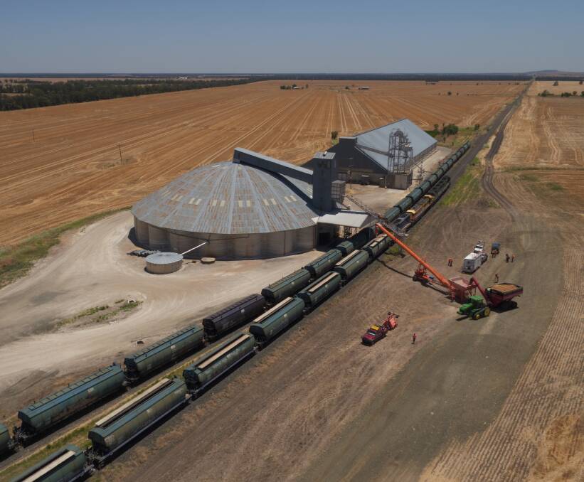 With a customised grain tubeveyor, Stuart Tighe, "Boolah", Milguy" was able to load a 48 wagon train with 6000 tonnes of chickpeas in between seven to eight and a half hours, which was sent directly to Newcastle port. 