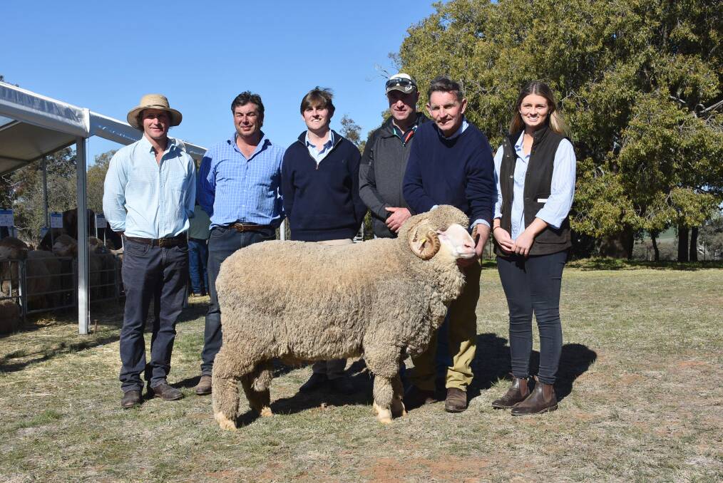 Ben Patrick, Stud Manager Damien Meaburn, Stud Adviser Sam Phillips, buyer Simon King and Steve and Georgia Phillips with the $16,000 top price ram.