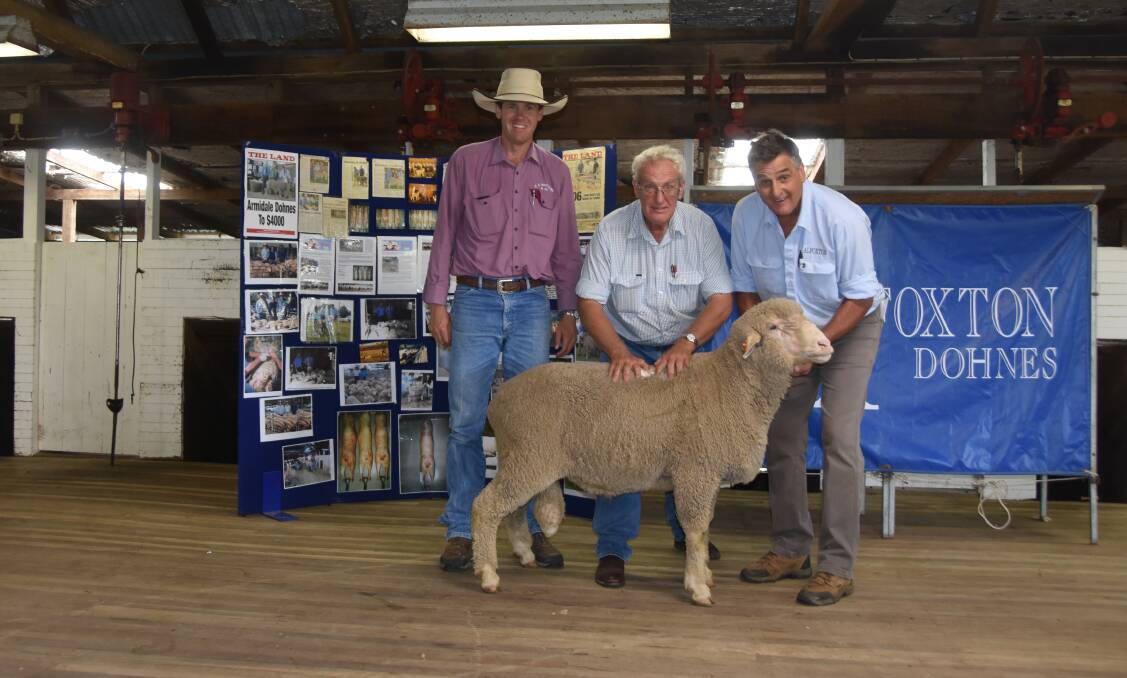The $2750 ram with Robbie Bloch, CL Squires, purchaser Ian Uebergang and Chris Clonan, Alfoxton.