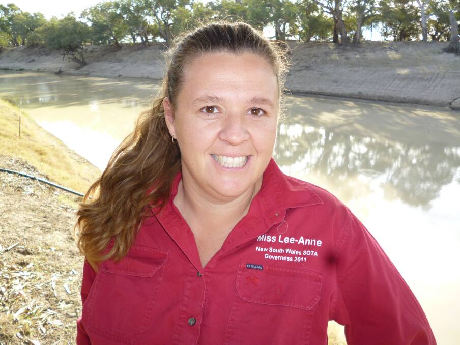 Lee-Anne Bright on the banks of the Darling River at Yathonga.