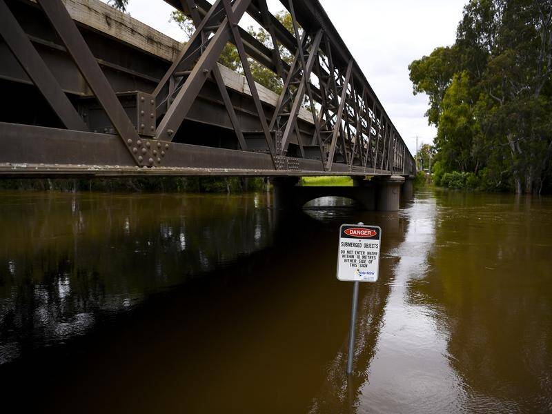 Major flooding is forecast for Forbes, with the Lachlan River expected to peak on Wednesday morning.