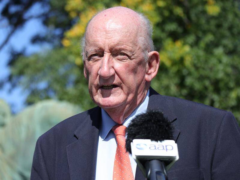 Tim Fischer is undergoing chemotherapy in a Melbourne hospital for acute leukaemia.