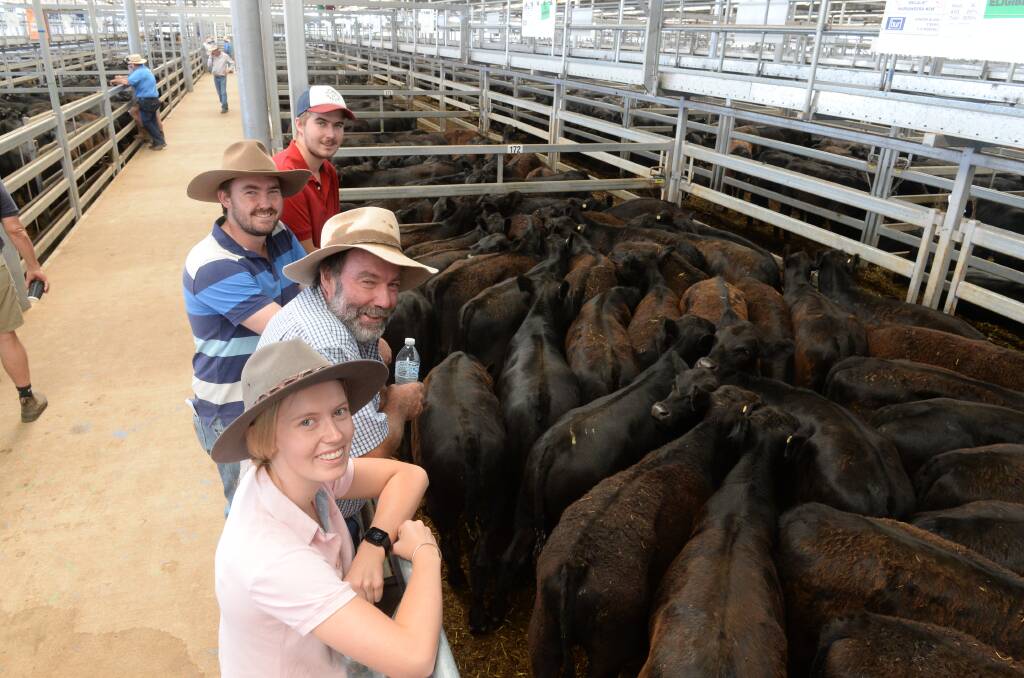 Mark Quilter, "Belalie", Narrandera, was with his children, Dale, Shaun and Renae, at Barnawartha, Friday, where he sold 102 Angus steers to $940.
