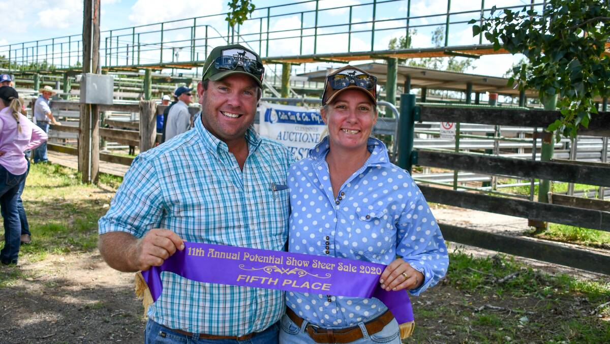 Fifth place winners Nigel and Casey Wieck, Delungra, sold a 205kg Limousin steer for 1000c/kg and a Limousin cross Charolais heifer weighing 260kg for 815c/kg. 