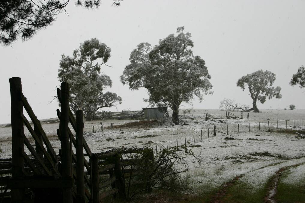 Temperatures should drop below -30 degrees Celsius around five kilometres above sea level in southern and central NSW, on Friday night and Saturday morning. 