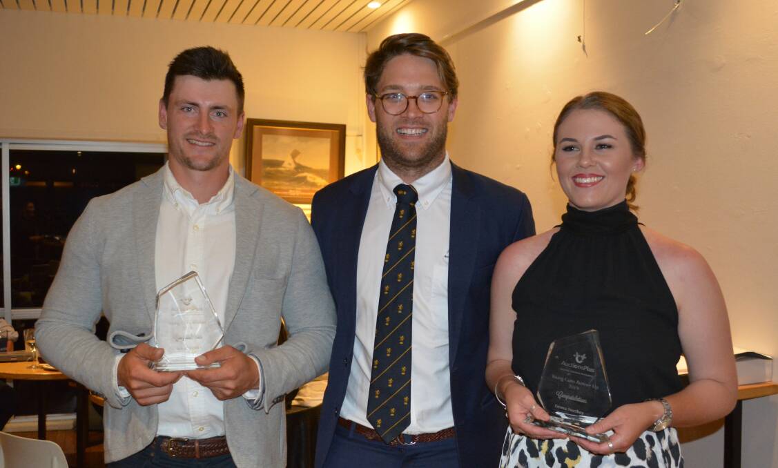AuctionsPlus Young Guns winner Ash Driscoll, Rodwells and Company D and K Harrington, Stawell, Victoria, with AuctionsPlus chief executive Angus Street and runner-up Emma Northey, Quade Moncrieff, West Wyalong.