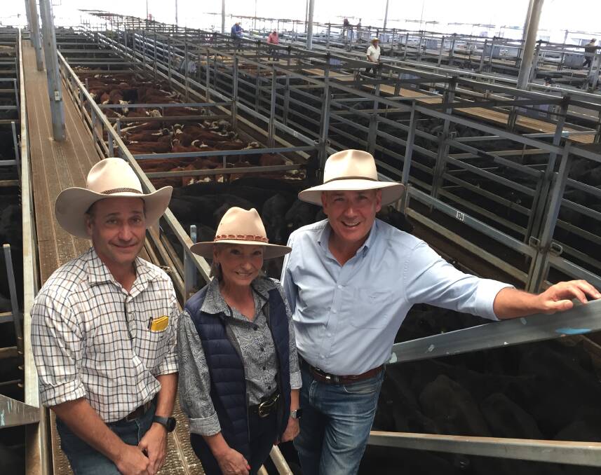Ric, Maria and Alf Cocco, E Cocco and Sons, Tarana, sold Hereford weaner steers and heifers at the Carcoar weaner sale last Friday. Their top pen of weaner steers sold for $620 a head. Photo by Karen Bailey.