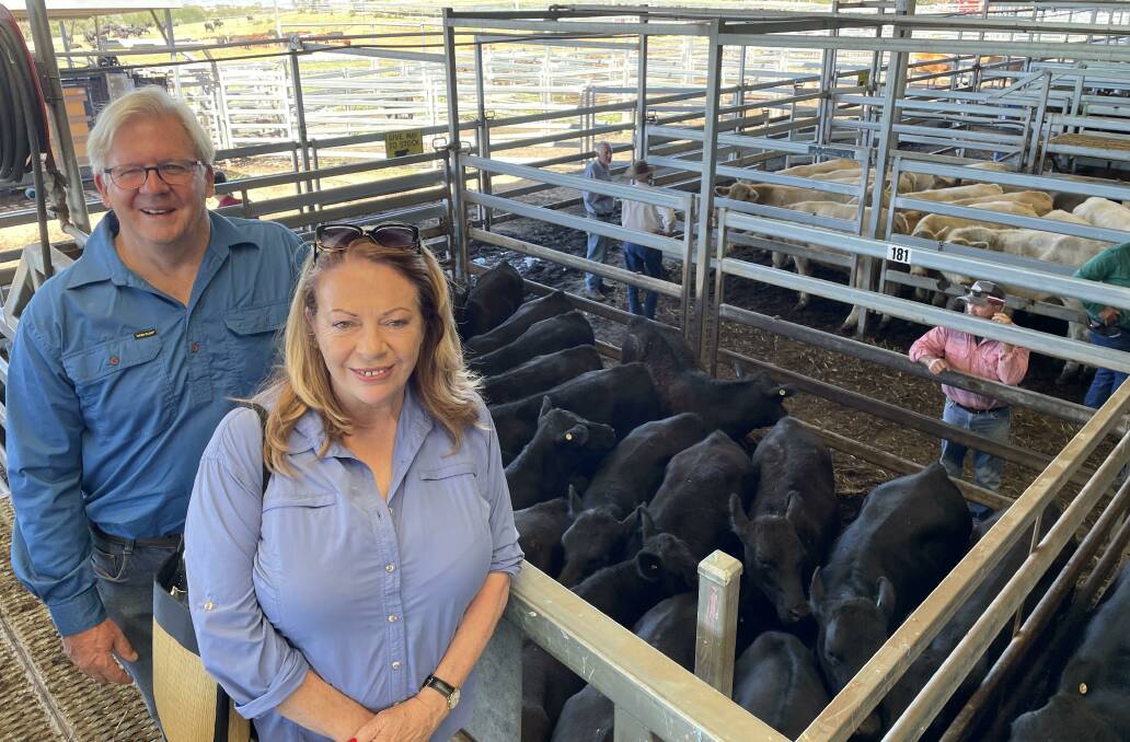 Terry and Maggie Moody, Bromley, Guyong, bought 289 kilogram Angus steers for $1315 at Carcoar store cattle sale on Friday. The quality pen was sold by D and J Price, Orange. Picture by Karen Bailey.