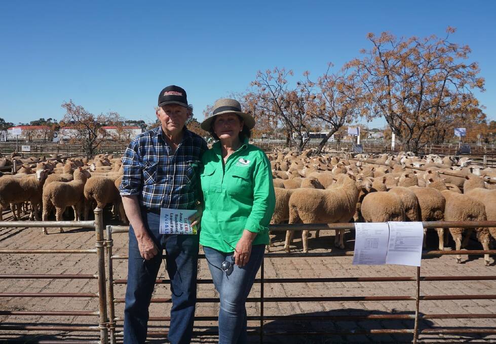 Anthony Doel, Tallimba, paid $450 for the Staniforth family's, Norwood Park, Tallimba line of young ewes and also won the random purchaser's pen prize which was presented by Kim Prentice of Kurralea stud, Ariah Park.