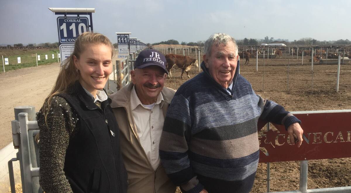 ARGENTINA: In-house feedlot nutritionalist Cecillia Feresino, with John 'JR' Richard, JR Feedlot, Cooinda, Cassilis, NSW, and Mike Gibson, Olinda Park, Dalby, at the Conecar Feedlot, Carcara.