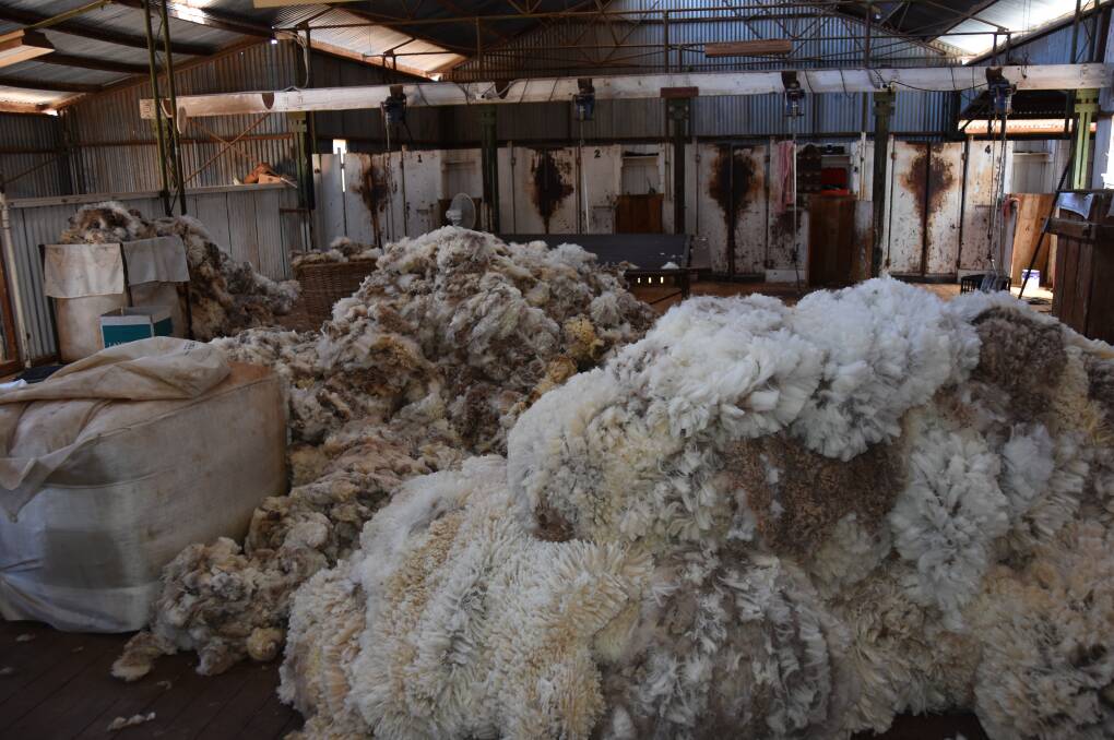 Growers are benefiting from small volumes of wool coming on to the market and driving physical and online auction prices.